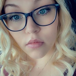 Meet your Posher, Farrah